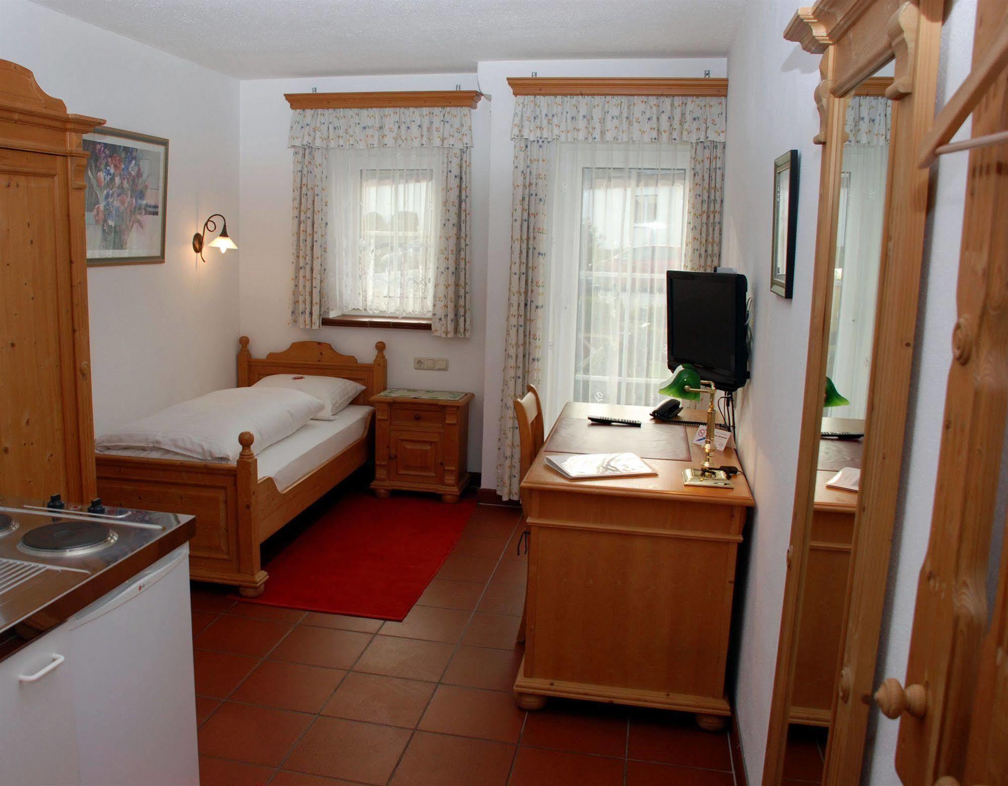 Hotel Klara Birnbaum Erlangen Exterior foto